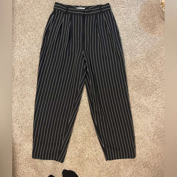 Aritzia babaton dress pants. Black and white size 4 BNWOT - Picture 1 of 4